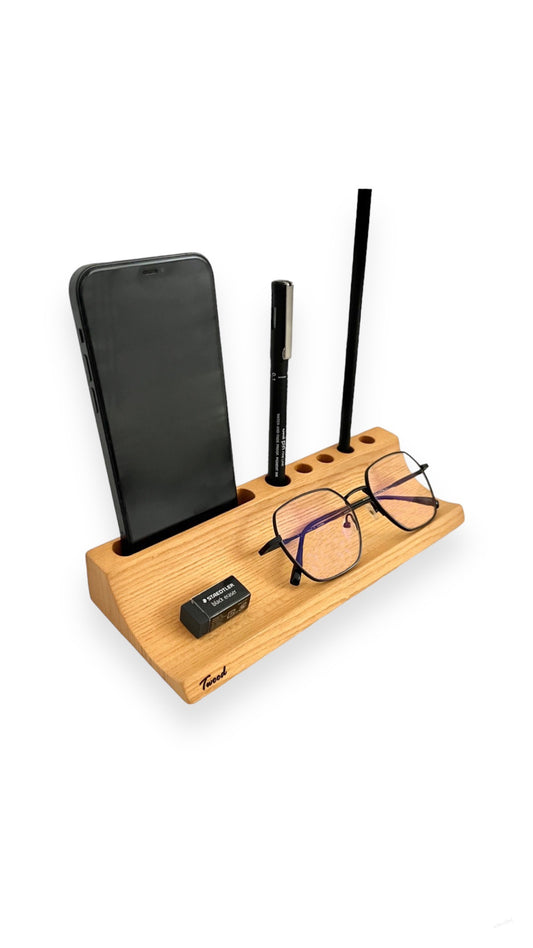 Wooden Pen Holder: Nature Meets Desk Style